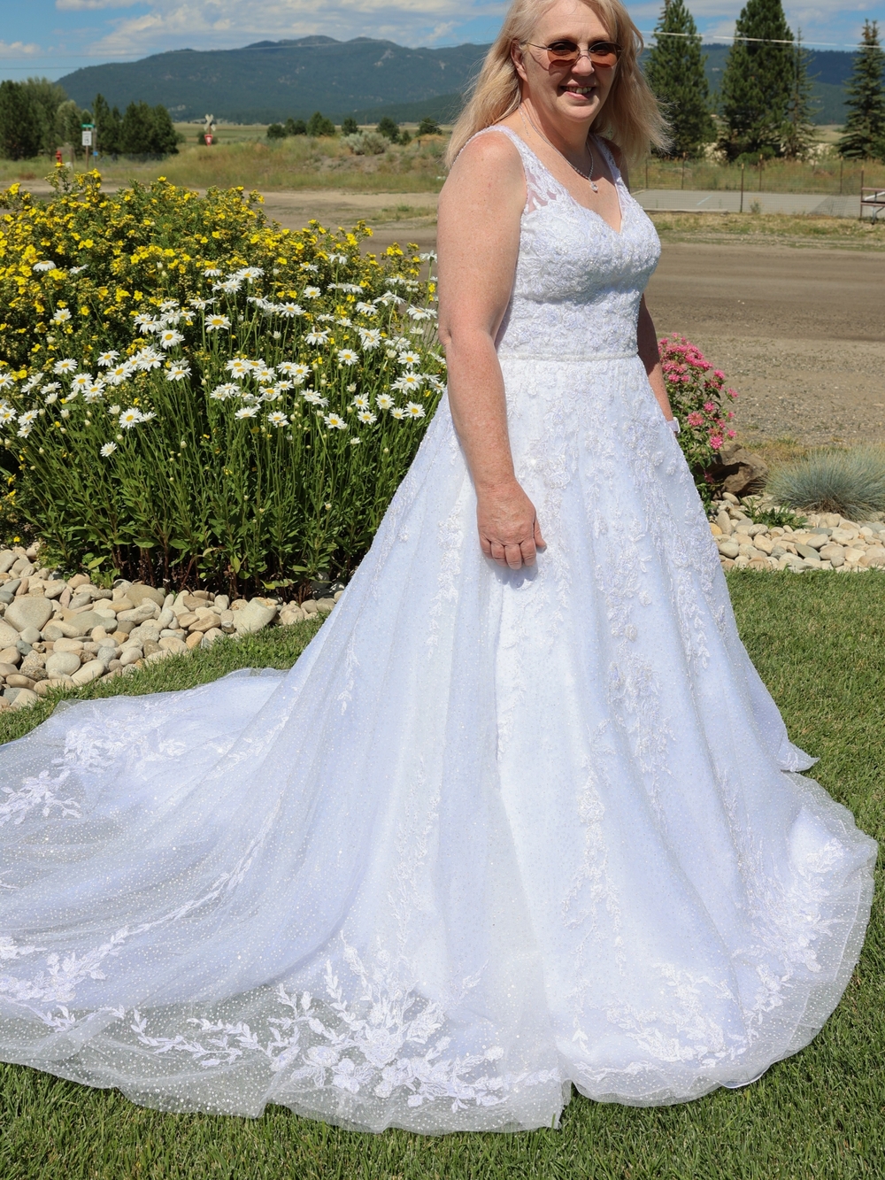Oleg Cassini CWG984 Wedding Dress – Size 14 – Unaltered – Discontinued